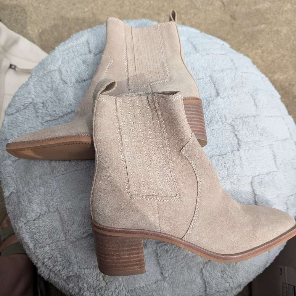 Dolce Vita Tan Heeled Boots